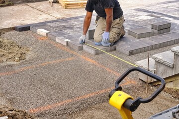 How to Choose the Right Material for Driveway Paving